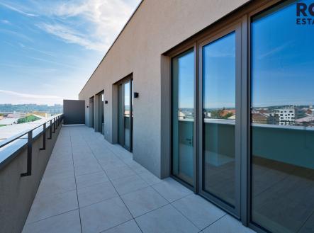 Pronájem bytu, 2+kk, 65 m²