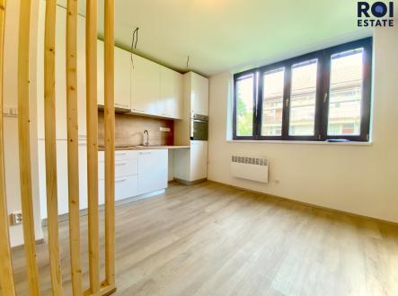 Pronájem bytu, 2+kk, 27 m²