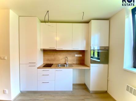 Pronájem bytu, 2+kk, 27 m²