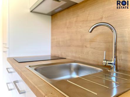 Pronájem bytu, 2+kk, 27 m²