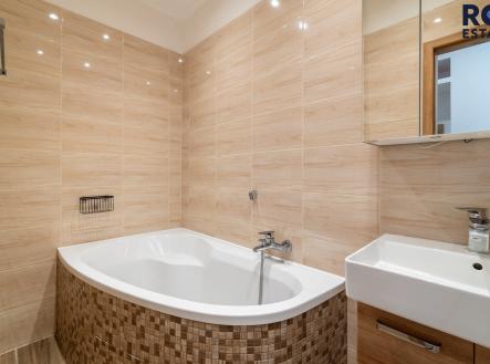 Pronájem bytu, 2+kk, 54 m²