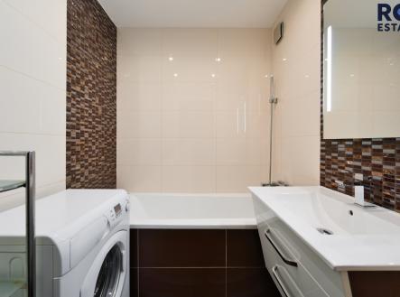 Pronájem bytu, 3+kk, 76 m²