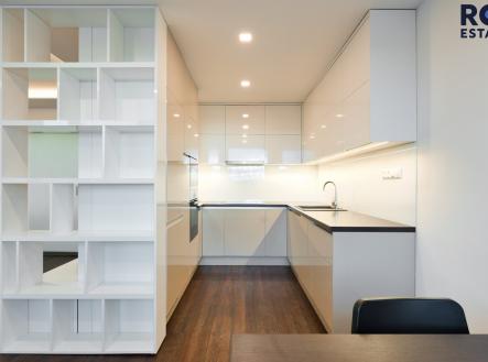 Pronájem bytu, 3+kk, 76 m²