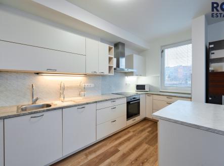 Pronájem bytu, 3+kk, 80 m²