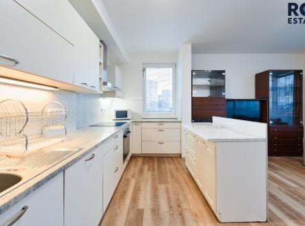 Pronájem bytu, 3+kk, 80 m²