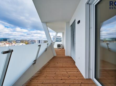 Pronájem bytu, 3+kk, 77 m²