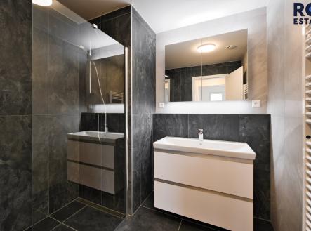 Pronájem bytu, 3+kk, 77 m²