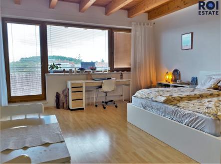 Pronájem bytu, 1+kk, 39 m²