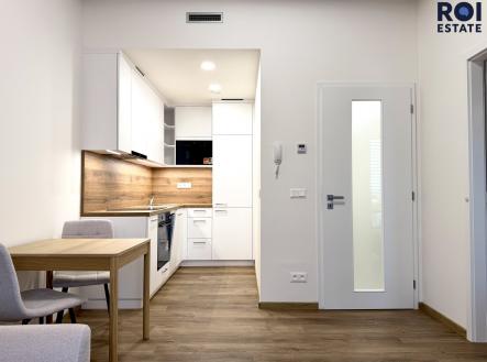 Pronájem bytu, 2+kk, 38 m² obrázek