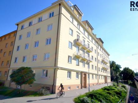 Pronájem bytu, 2+1, 66 m²