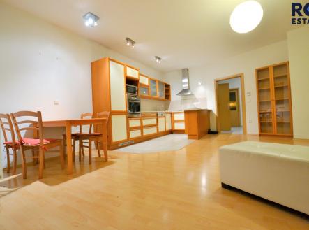 Pronájem bytu, 3+kk, 85 m²