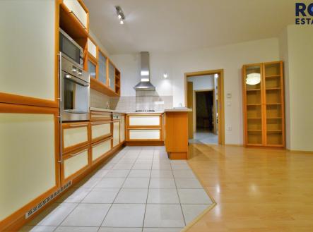 Pronájem bytu, 3+kk, 85 m²