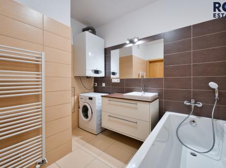 Pronájem bytu, 2+kk, 66 m²