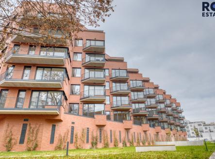 Pronájem bytu, 3+kk, 94 m²