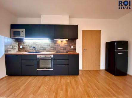 Pronájem bytu, 1+kk, 38 m²