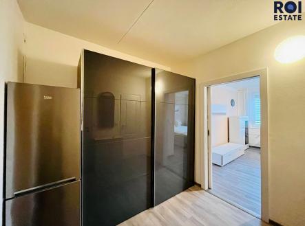 Pronájem bytu, 1+kk, 32 m²