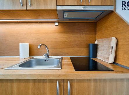 Pronájem bytu, 1+kk, 28 m²