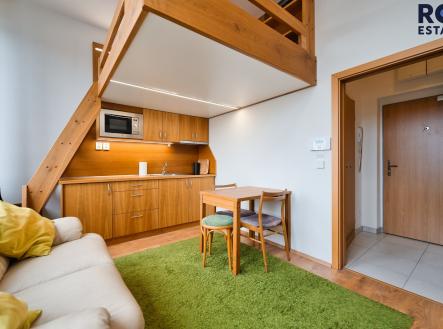 Pronájem bytu, 1+kk, 28 m²