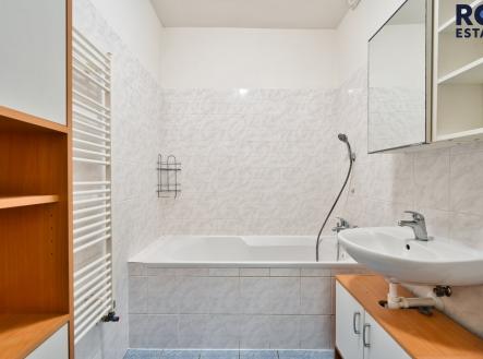 Pronájem bytu, 3+kk, 72 m²