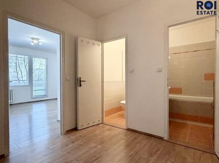 Pronájem bytu, 1+kk, 37 m²