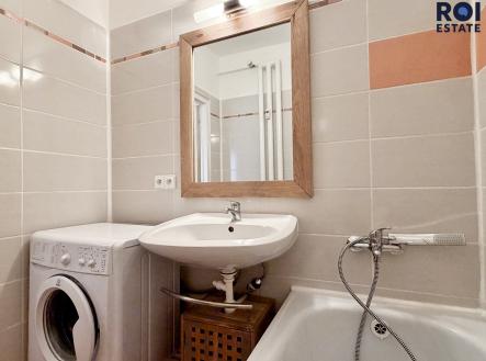 Pronájem bytu, 1+kk, 37 m²