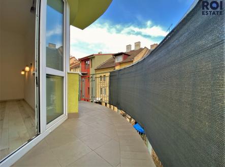 Pronájem bytu, 3+1, 94 m²