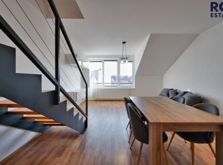 Pronájem bytu, 3+kk, 77 m²