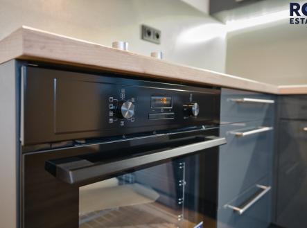 Pronájem bytu, 1+kk, 35 m²