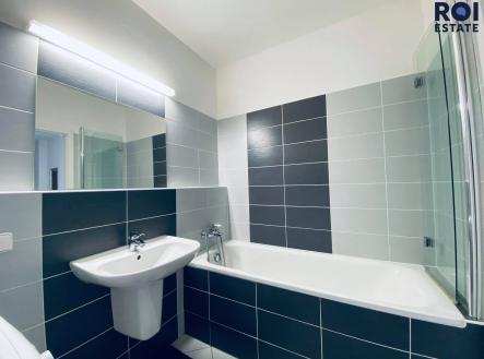 Pronájem bytu, 3+kk, 83 m²