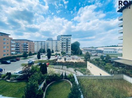 Pronájem bytu, 3+kk, 83 m²