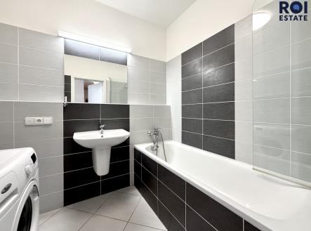 Pronájem bytu, 3+kk, 83 m²