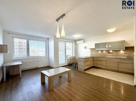 Pronájem bytu, 3+kk, 83 m²