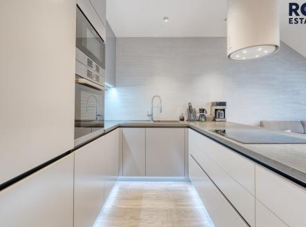 Pronájem bytu, 3+kk, 80 m²