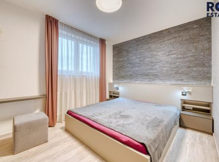 Pronájem bytu, 3+kk, 80 m²