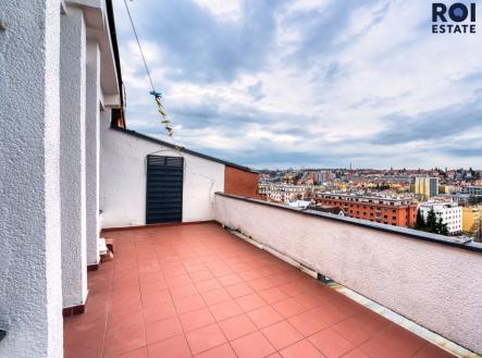 Pronájem bytu, 2+kk, 77 m²