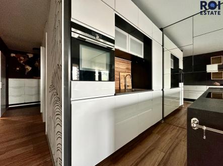 Pronájem bytu, 1+kk, 40 m²