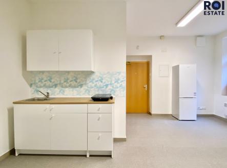 Pronájem bytu, 1+kk, 32 m²