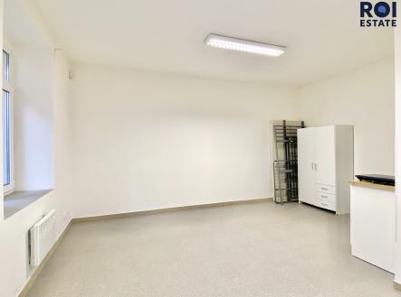 Pronájem bytu, 1+kk, 32 m²