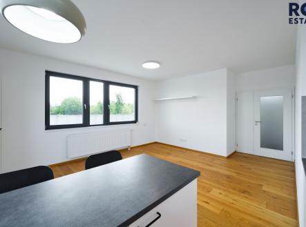 Pronájem bytu, 3+kk, 65 m²