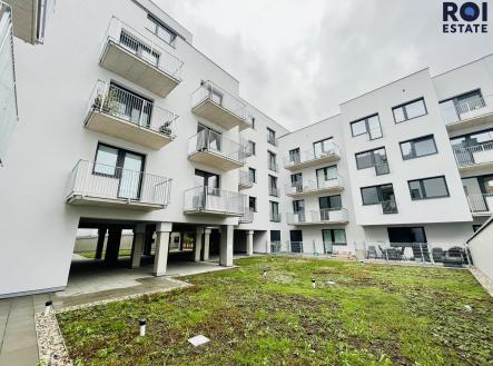 Pronájem bytu, 1+kk, 35 m²