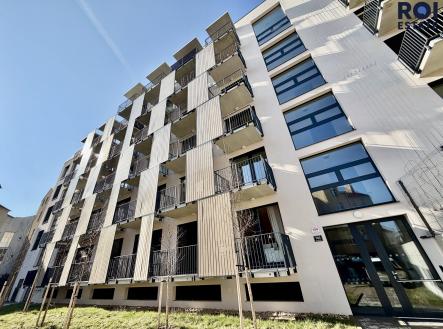 Pronájem bytu, 1+kk, 38 m²