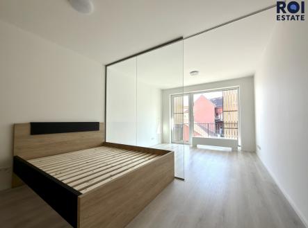 Pronájem bytu, 1+kk, 38 m²