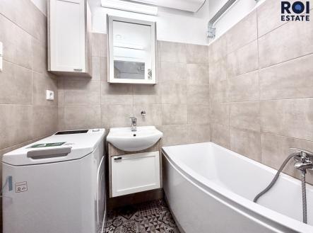 Pronájem bytu, 3+kk, 48 m²