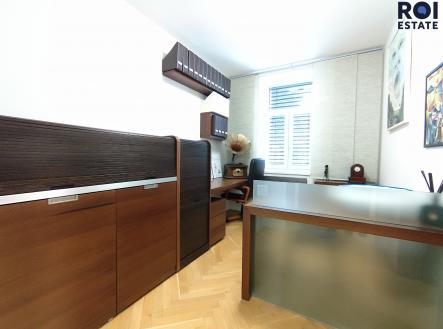 Pronájem kanceláře, 55 m²