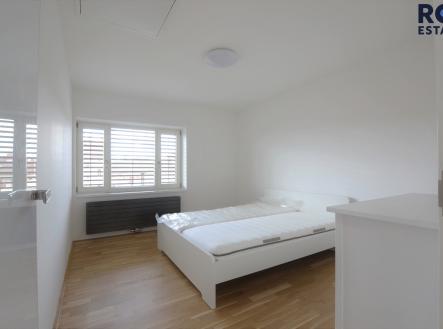 Pronájem bytu, 4+kk, 100 m²