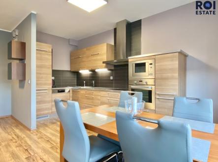 Pronájem bytu, 3+kk, 73 m²