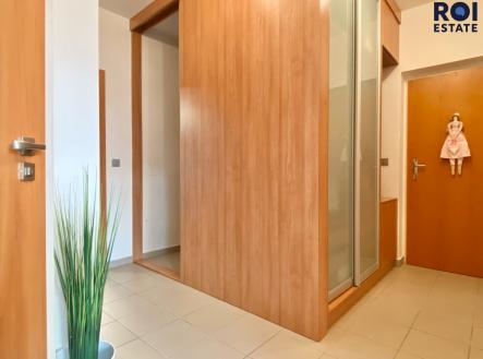 Pronájem bytu, 3+kk, 73 m²