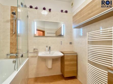 Pronájem bytu, 3+kk, 73 m²