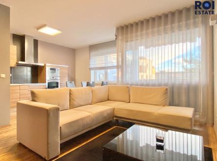 Pronájem bytu, 3+kk, 73 m²