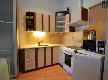 Pronájem bytu, 1+kk, 35 m²